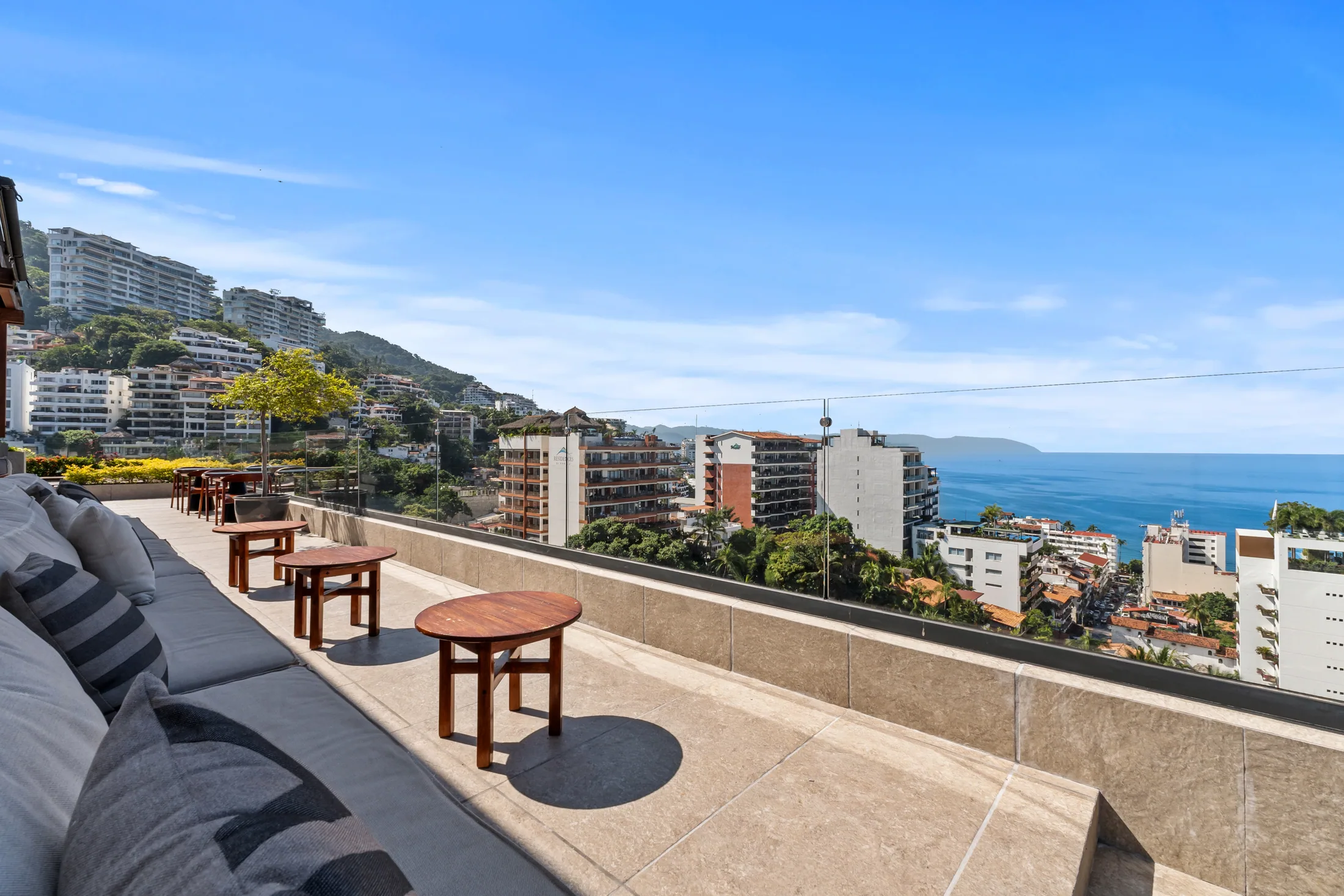 SAIL VIEW PH 314 Amenities